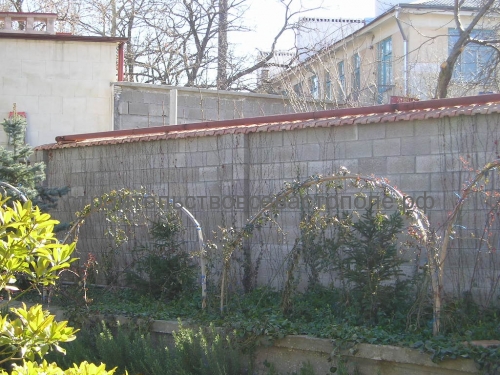забор из французского камня